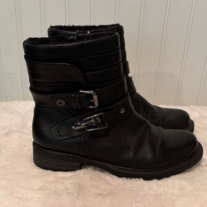 Earth Black Leather Pepperidge Ankle Boot Size 6